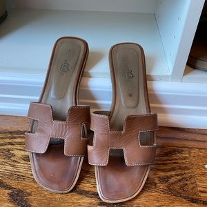 Hermes oran gold size 40